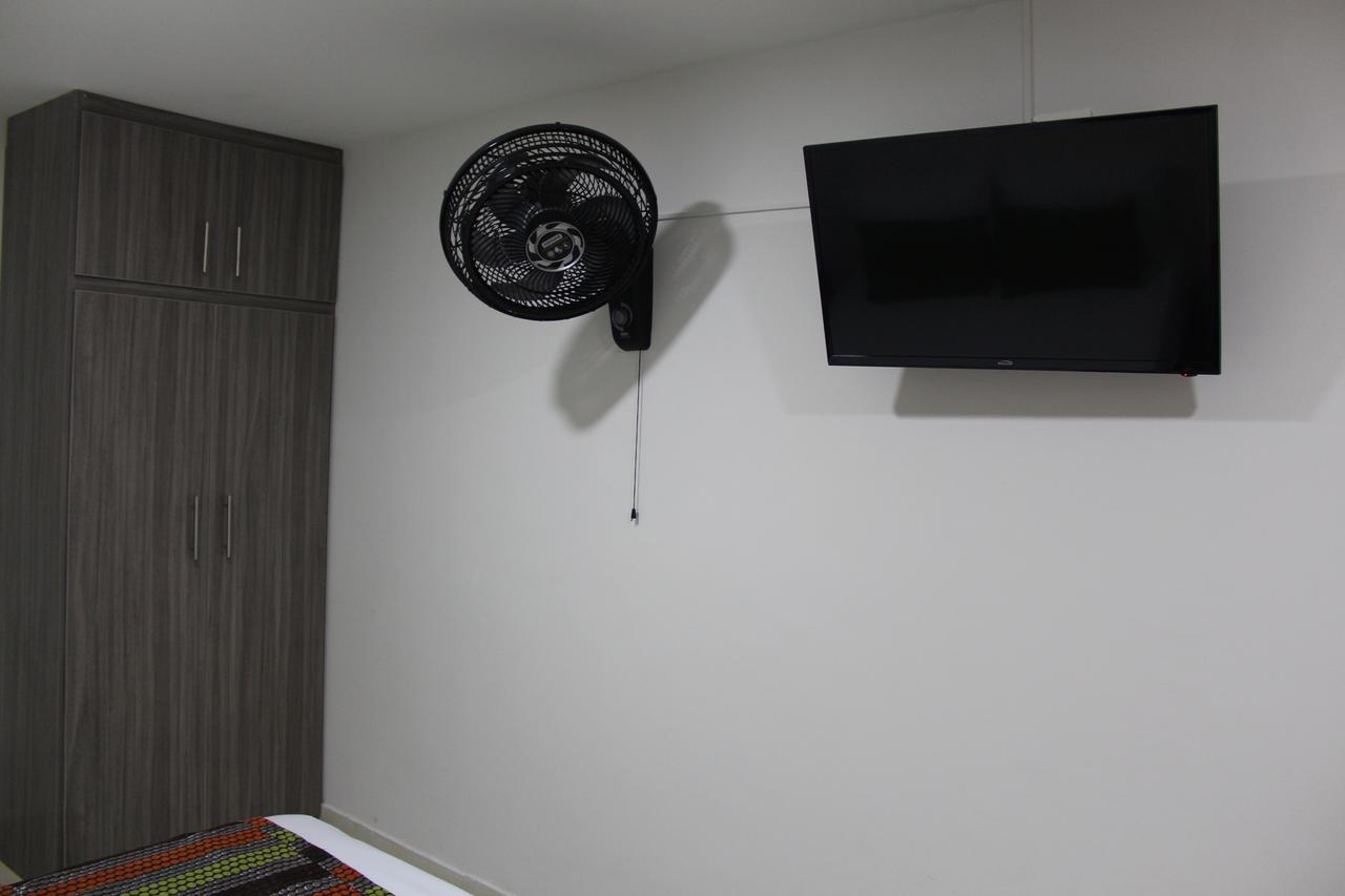 Hotel Pereira 421 Экстерьер фото